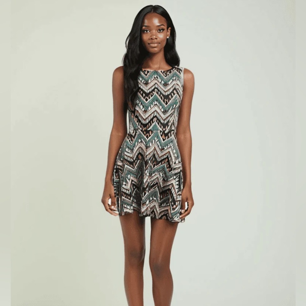 Lush Chevron Patterned Sleeveless Dress XS